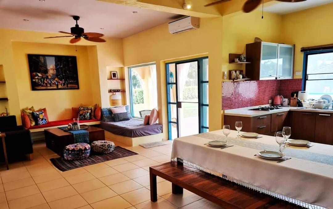 Kampu Nature Pool Villa Rayong Extérieur photo